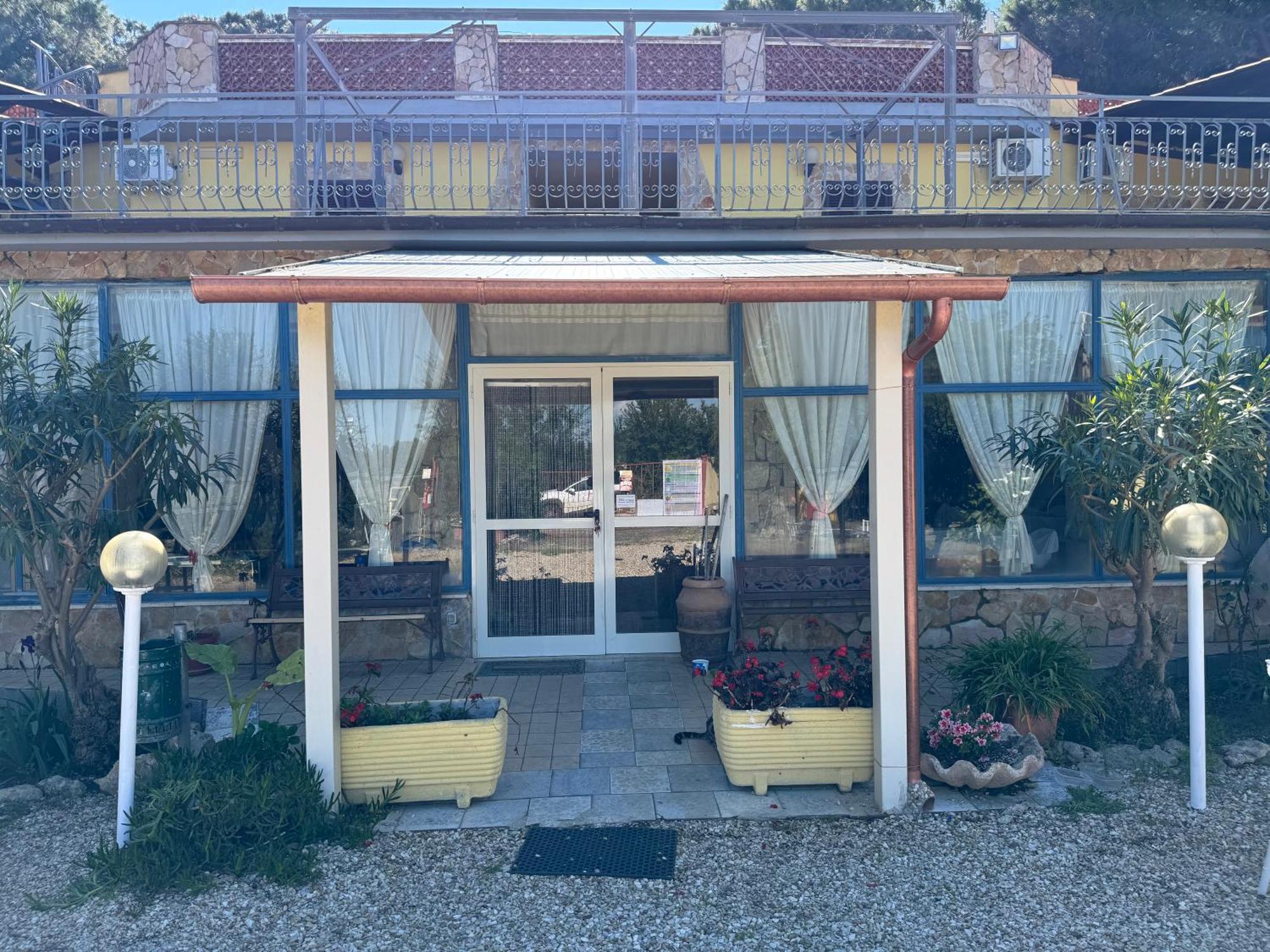 Hotel Paradiso Tarquinia Eksteriør bilde