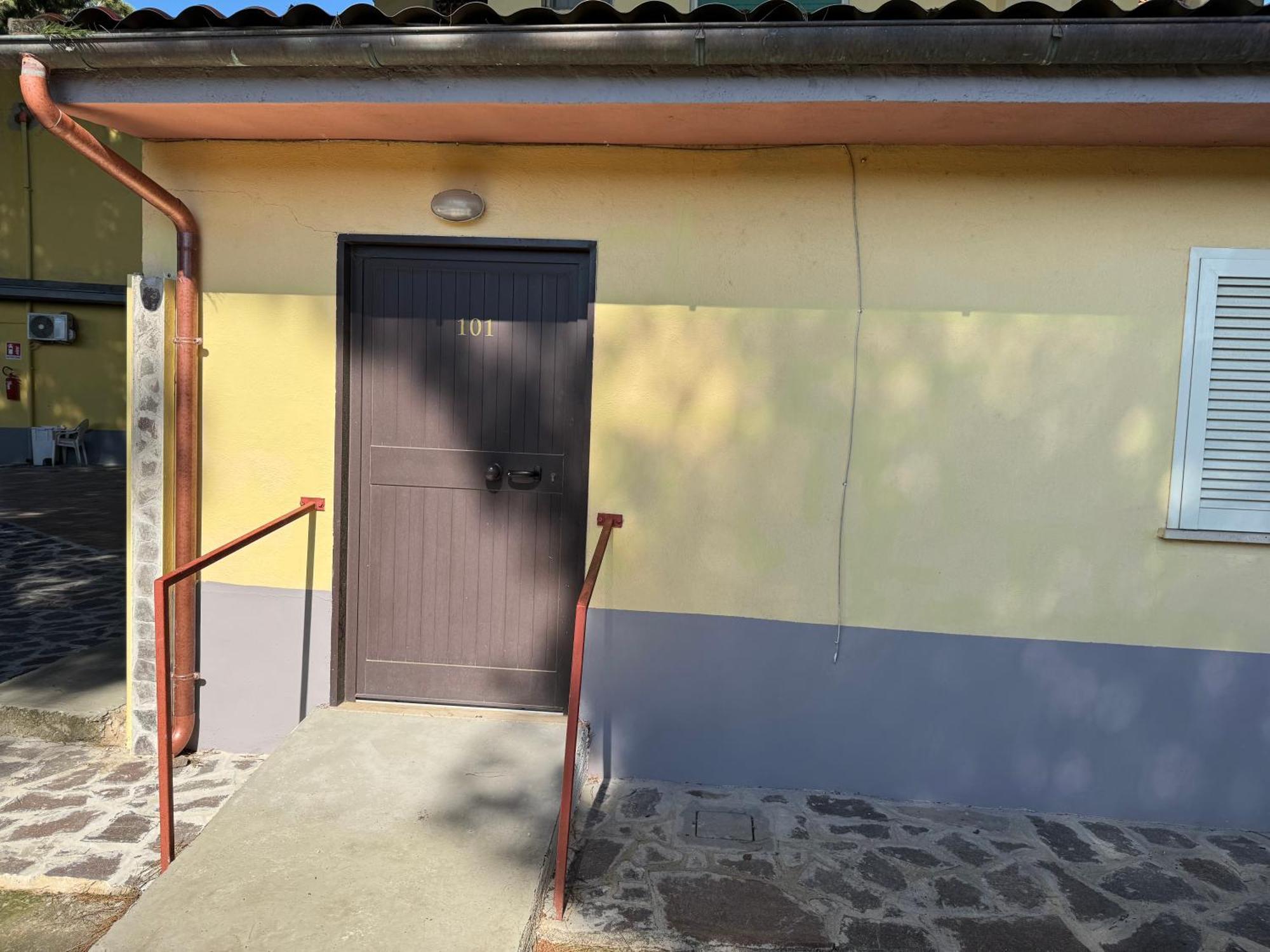 Hotel Paradiso Tarquinia Eksteriør bilde