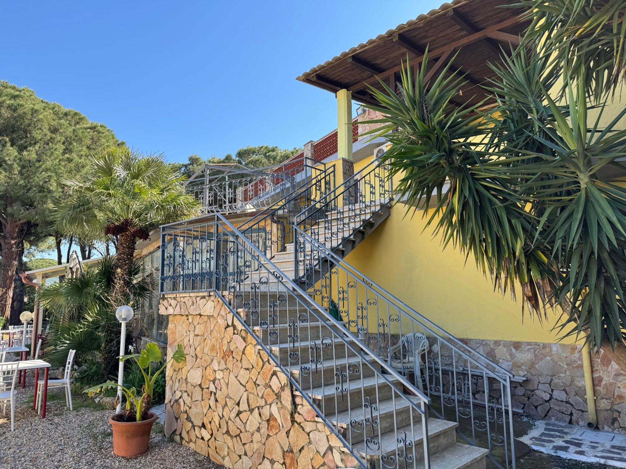 Hotel Paradiso Tarquinia Eksteriør bilde