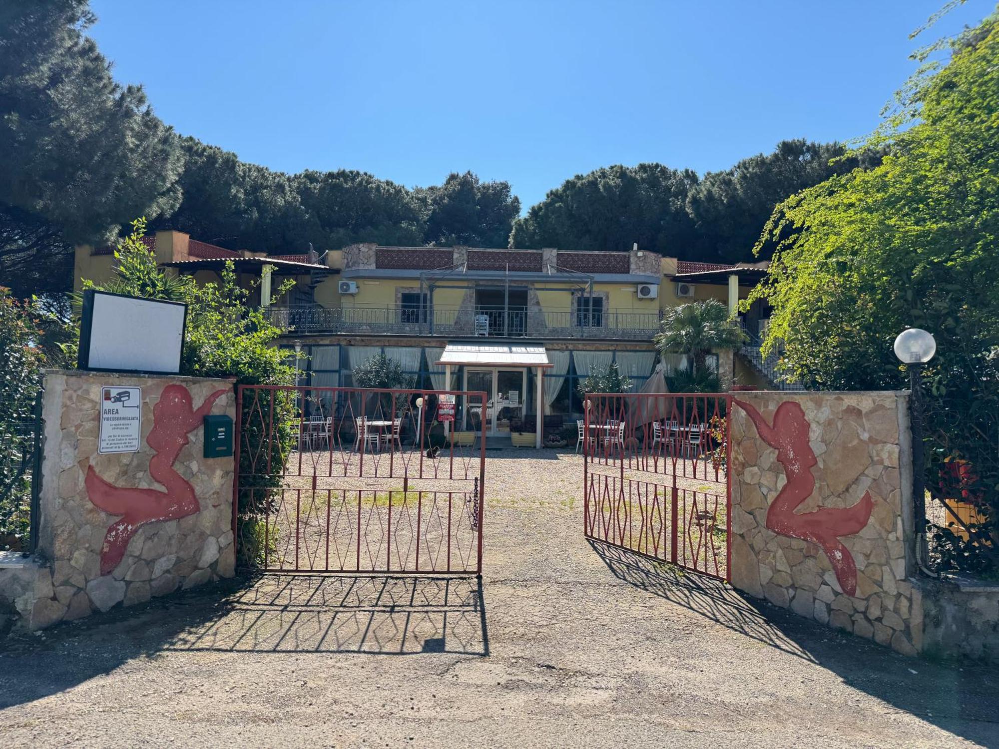 Hotel Paradiso Tarquinia Eksteriør bilde