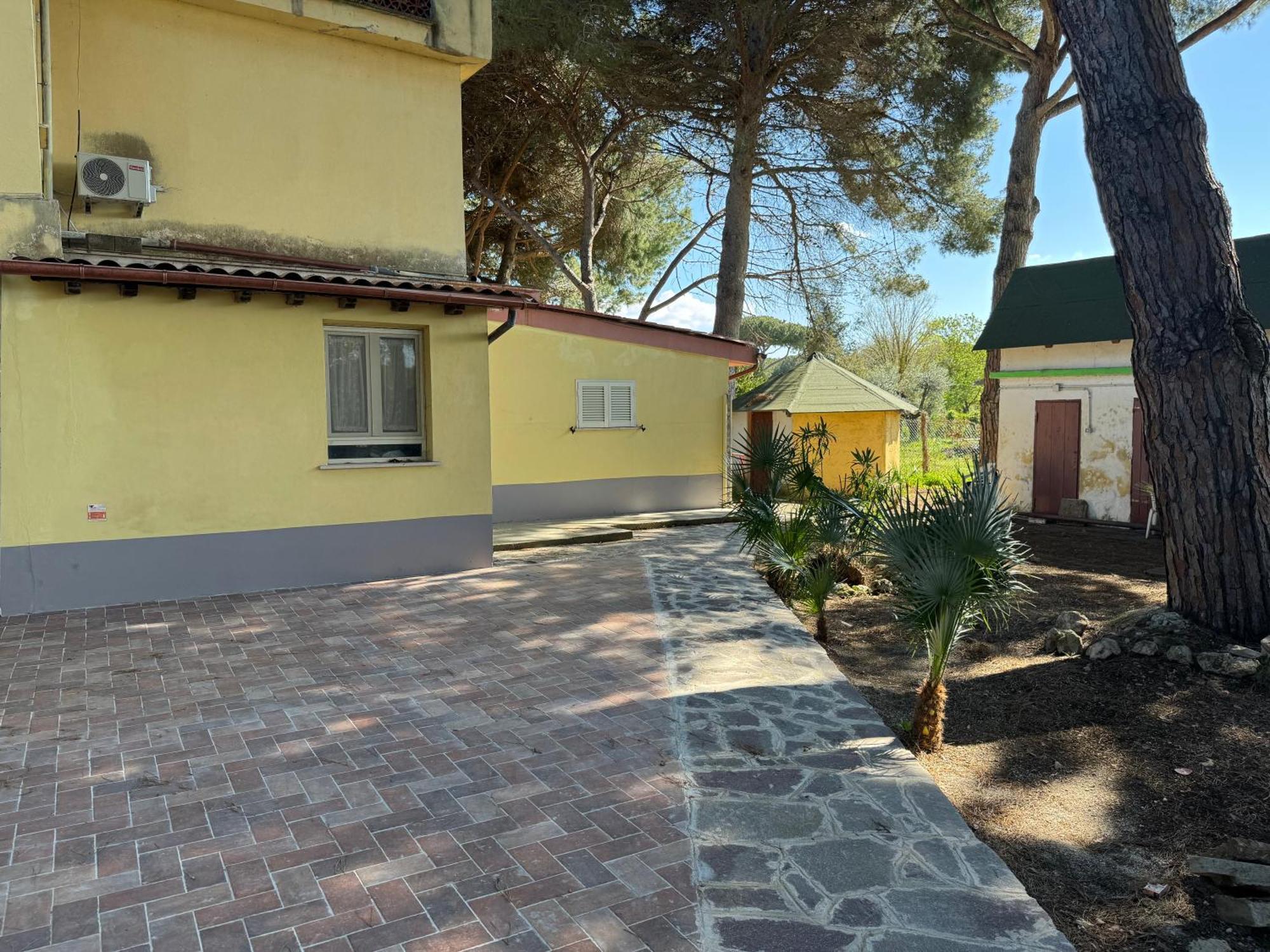 Hotel Paradiso Tarquinia Eksteriør bilde