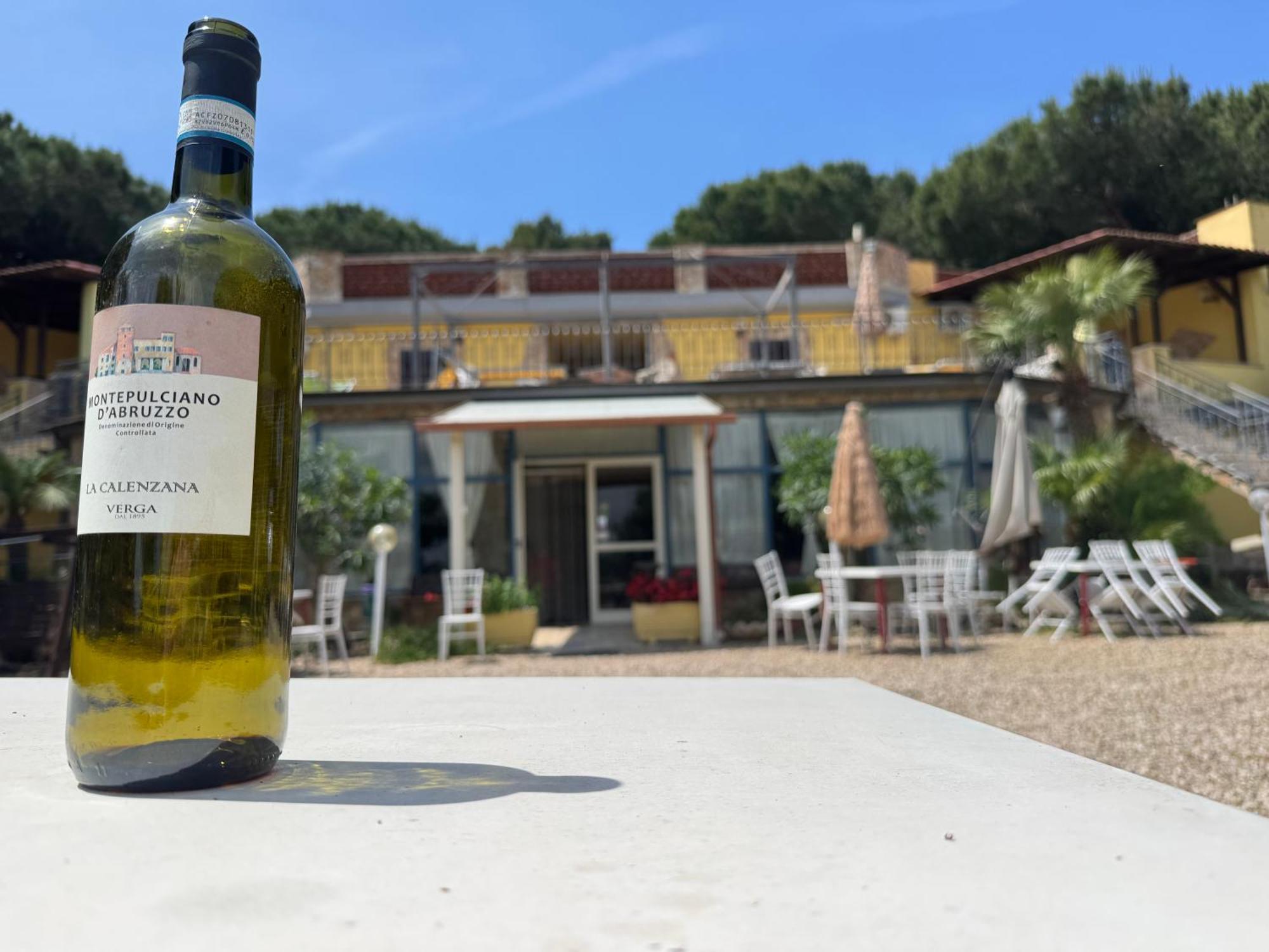 Hotel Paradiso Tarquinia Eksteriør bilde