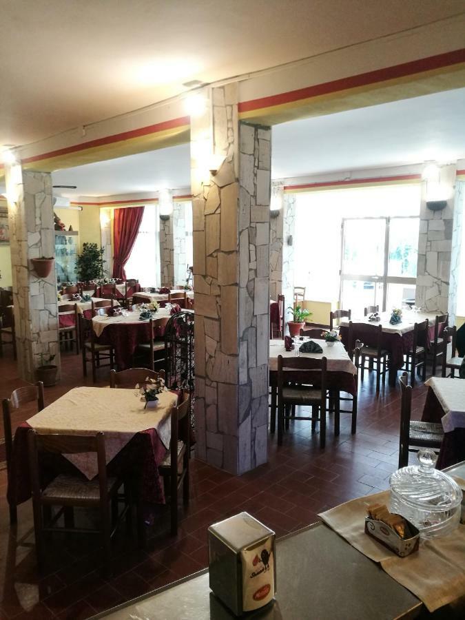 Hotel Paradiso Tarquinia Eksteriør bilde